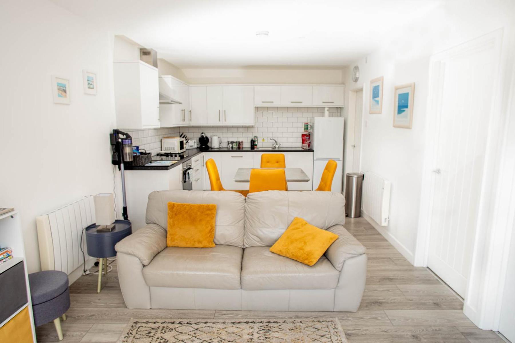 Pet Friendly Sea View Villa Millendreath Looe Exterior photo